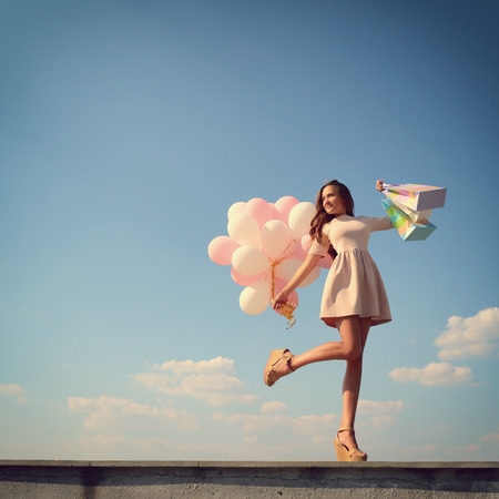 大家說說學(xué)習(xí)英語口語,在線英語培訓(xùn)還是線下培訓(xùn)好?